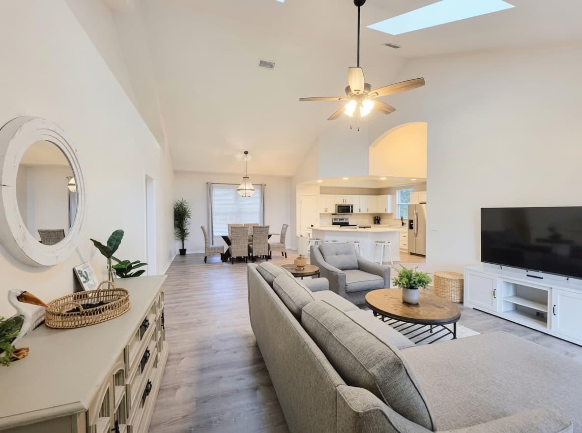 Seas The Day — living room